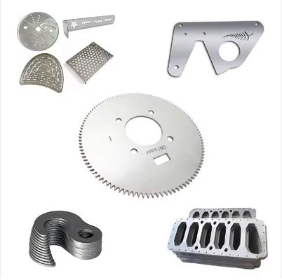 Tamaño máximo de lámina 3000 mm x 1500 mm, corte láser, tolerancia de precisión de ±0.05 mm a ±0.2 mm, ideal para materiales metálicos, acrílicos, de madera y plásticos