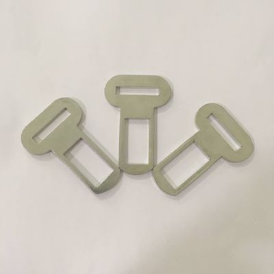 Las piezas de estampado de chapa de metal de aleación de aluminio personalizada Doblar la superficie negra Tratamiento de chapa de metal Fabricación