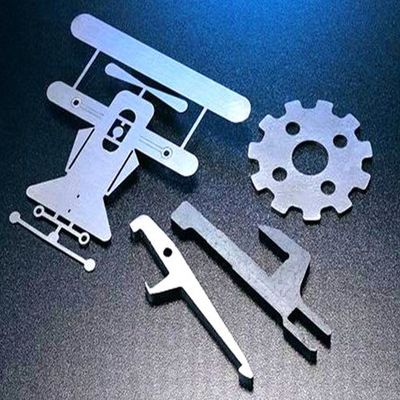 OEM Custom Alta calidad de aluminio de acero inoxidable de chapa de metal Fabricación de piezas de metal cortadas por láser y servicios de soldadura