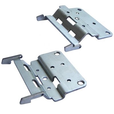 Partidas de estampado de metal de aluminio de latón de alta precisión a medida Doblaje de láser de corte de chapa de metal Fabricación en varios tipos
