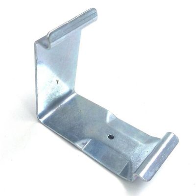 Clips para caja C058 para paneles de 8 mm - Acero de 35 mm de ancho, grado 50 de 1,5 mm
